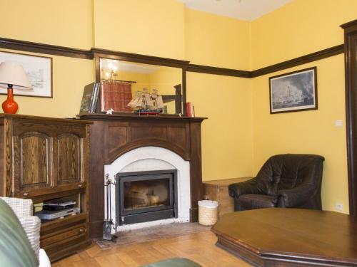 Cozy Villa Near Forest In Huy