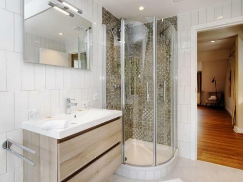 Luxury Holiday Home In Balmoral With Jacuzzi