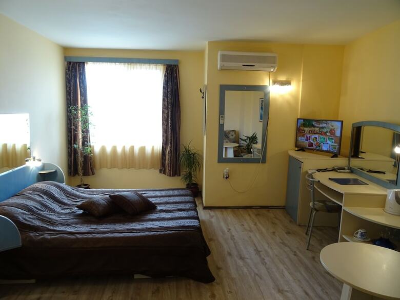 Hotel Color
