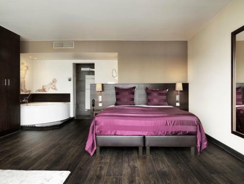 Hotel Harmony