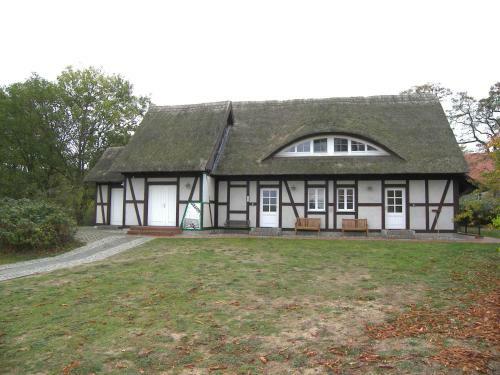 Apartamento Reetgedecktes Ferienhaus Benz An D