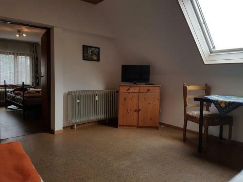 Apartamento Ferienwohnung Uhr