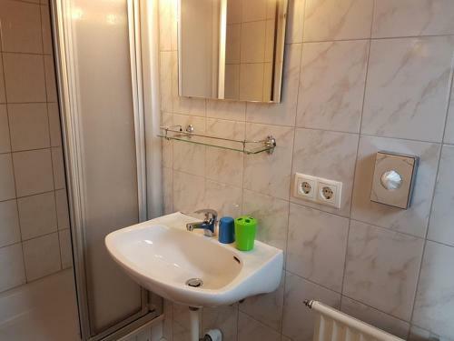 Apartamento Ferienwohnung Uhr