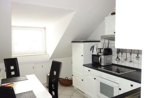 Tolstov-hotels Old Town Apartment