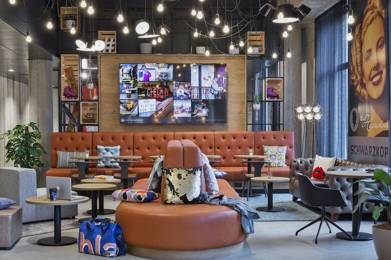 Hotel Moxy Duesseldorf South