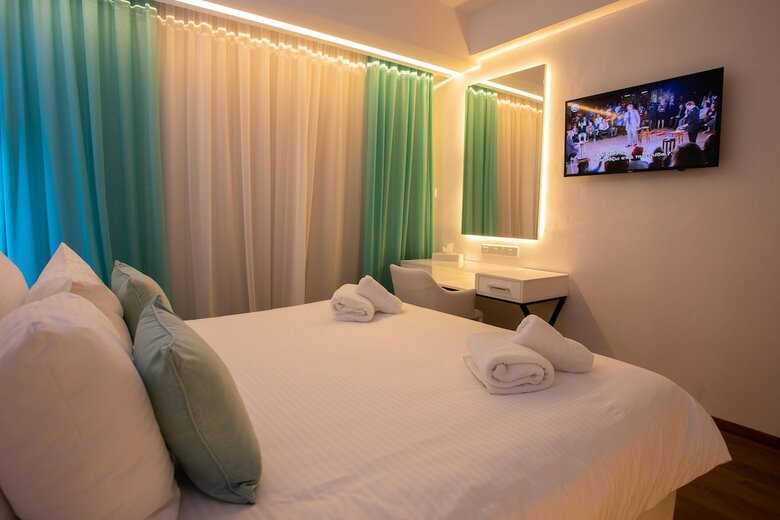Hotel Napa Suites (adults Only)