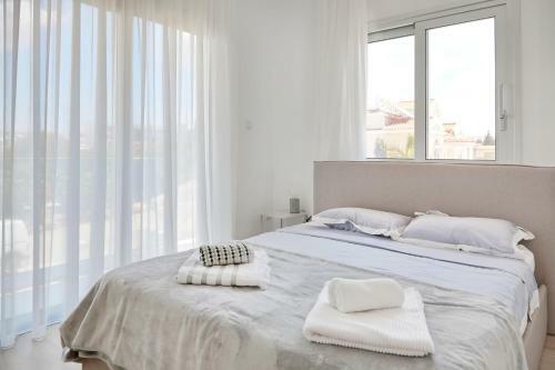 Royal Seafront Luxury Villa