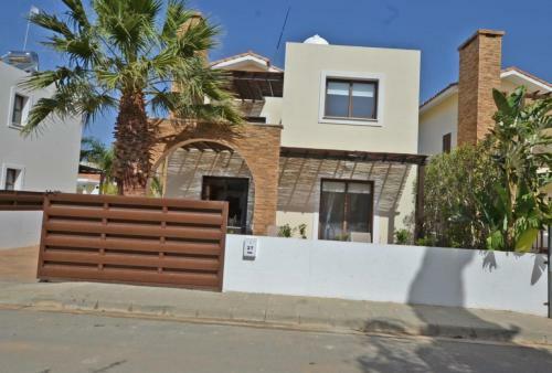 Villa Amara - 3 Bed Villa With Shared Pool Idyllic Ayia Thekla