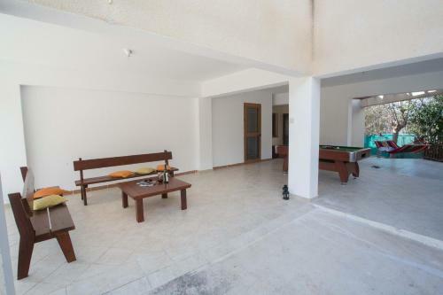 Coral Bay Sunkiss Villa