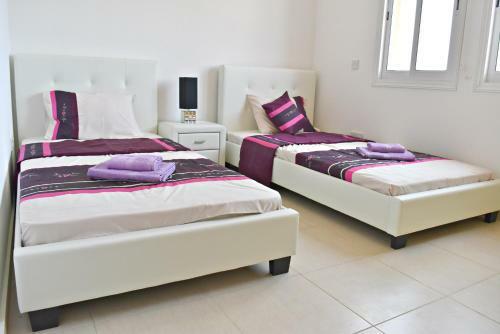 Coral Bay Apartment 102