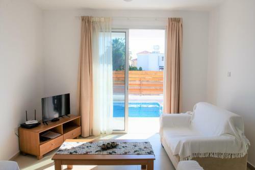 Coral Bay Villa 2