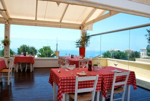 Villa Iremos - Th02
