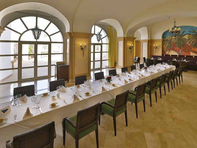 Hotel Amphitrite Palace Resort And Spa