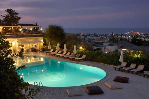 Hotel Hideway Club