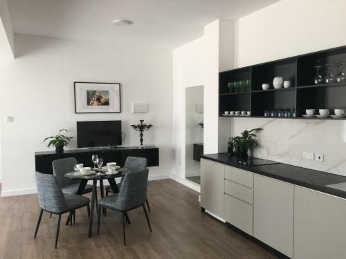 A.v Central Elite Apartments