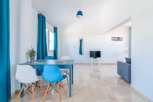 Color Cyprus Amozoniu Apartments