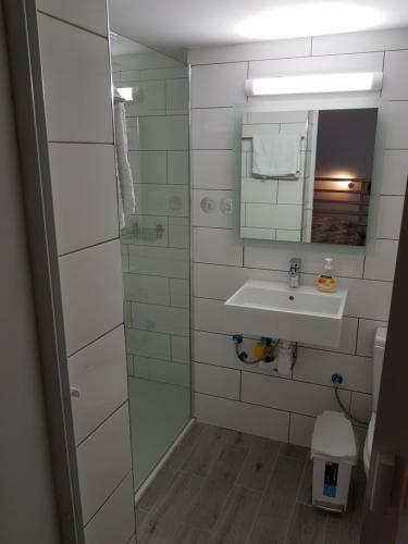 Mylos Court Apartments