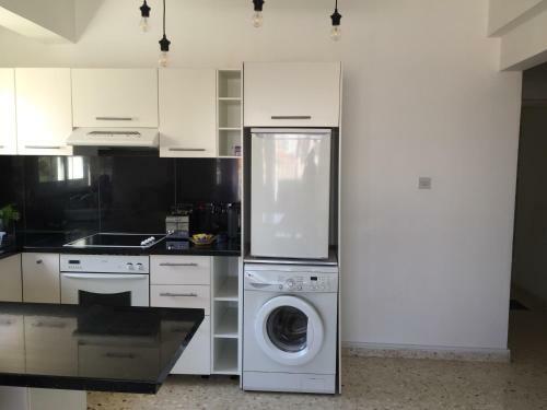 Vangelos Apartments