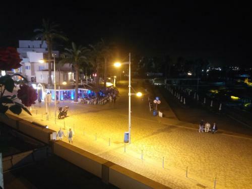 Hostal 777 Beach Guesthouse