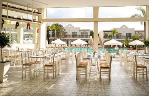 Hotel Louis Paphos Breeze