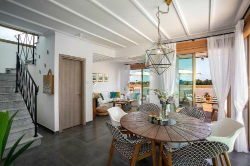 Louis Chris Le Mare Luxury Villa