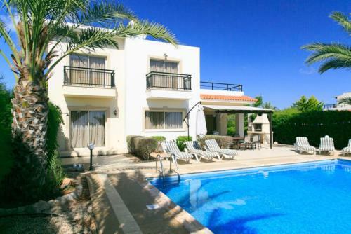 Villa Valia