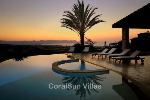 Elite Villa Amazing Pool And Garden
