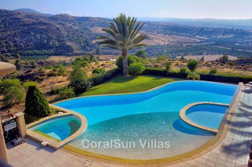 Elite Villa Amazing Pool And Garden