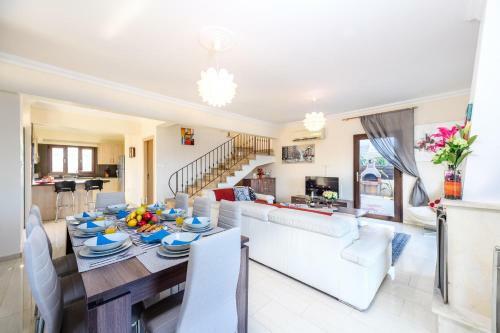 Blue Water Bay Villas