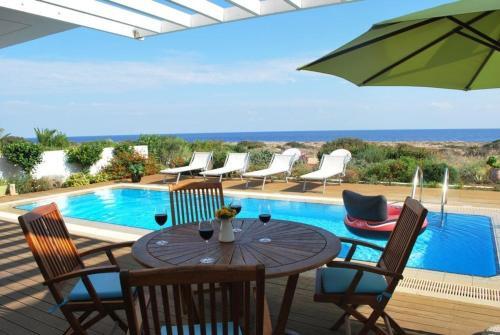 ?your Luxury Sea Front Villa? ? Protaras Villa 01