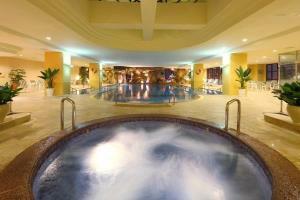 Lees Hotel