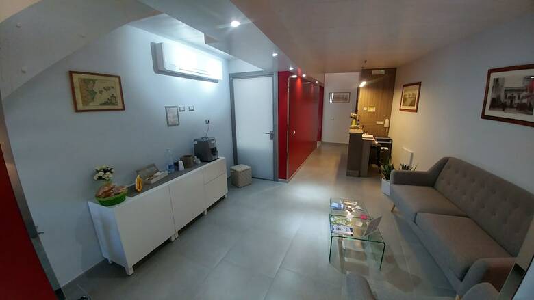 Hostal Ottocento Guest House