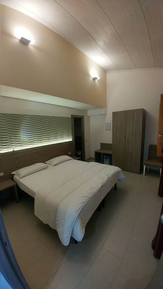 Hostal Ottocento Guest House