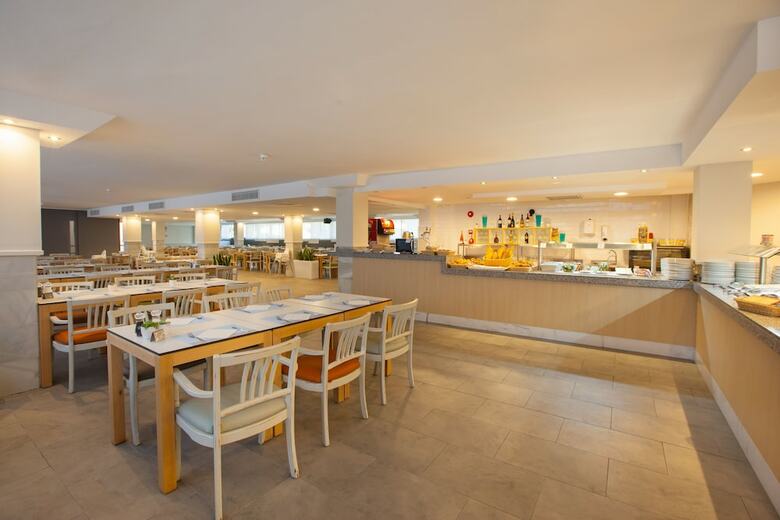 Aparthotel Alcudia Pins