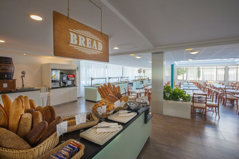 Aparthotel Alcudia Pins