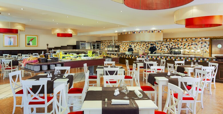 Hotel Las �guilas