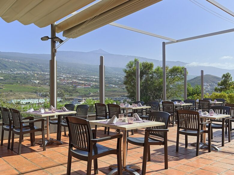 Hotel Las �guilas