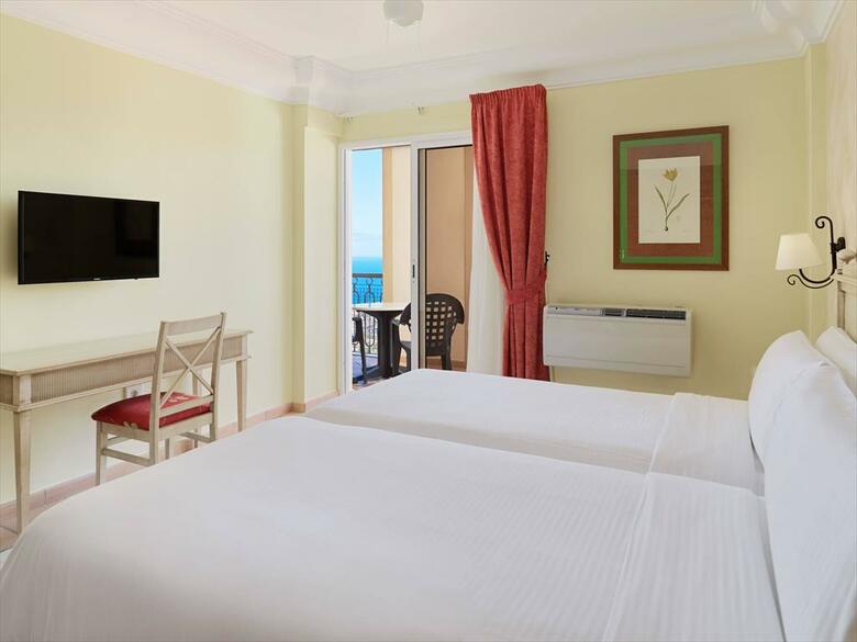 Hotel Las �guilas