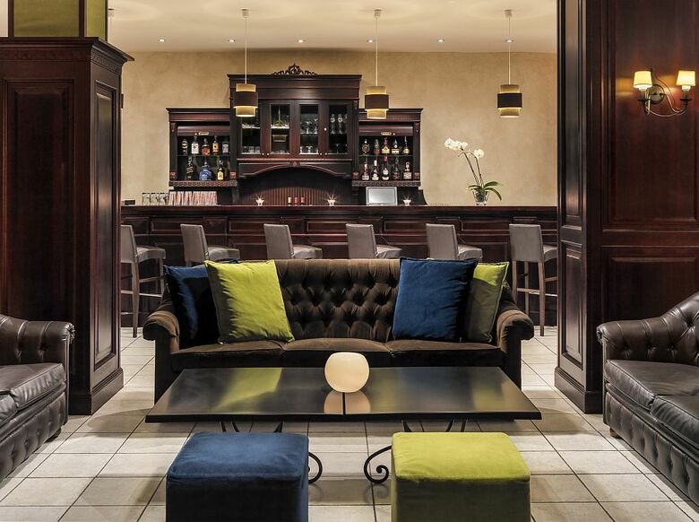 Hotel Las �guilas