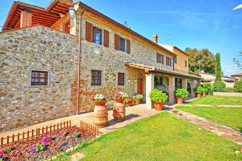 Arezzo Apartment Sleeps 6 Air Con