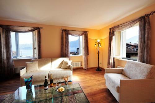 Argegno Apartment Sleeps 6 Air Con