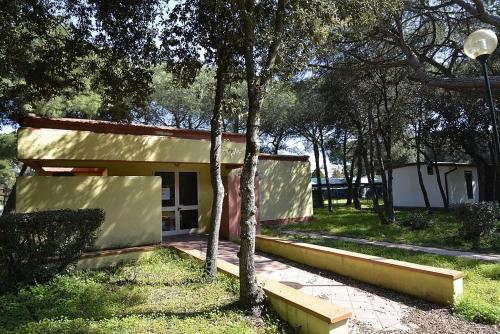 Baia Domizia Villa Sleeps 6 Pool Wifi