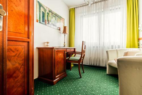 Central Hotel Am K�nigshof