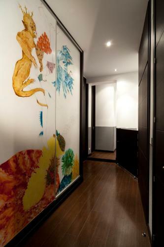 Hostal THC Latina Hostel