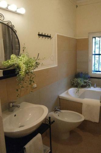 Hostal Il Bosco Di Campo Marzano Rooms & Apartments