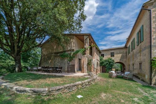 Agroturismo Borgo Castelrotto - 16 + 2 Guest