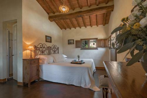 Agroturismo Borgo Castelrotto - 16 + 2 Guest