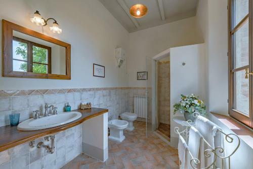 Agroturismo Borgo Castelrotto - 16 + 2 Guest
