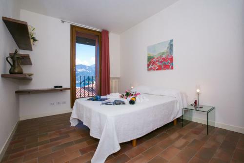 Griante Villa Sleeps 15 Pool Air Con