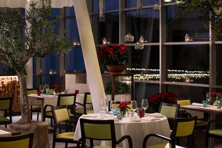 Sheraton Milan Malpensa Airport Hotel & Conference